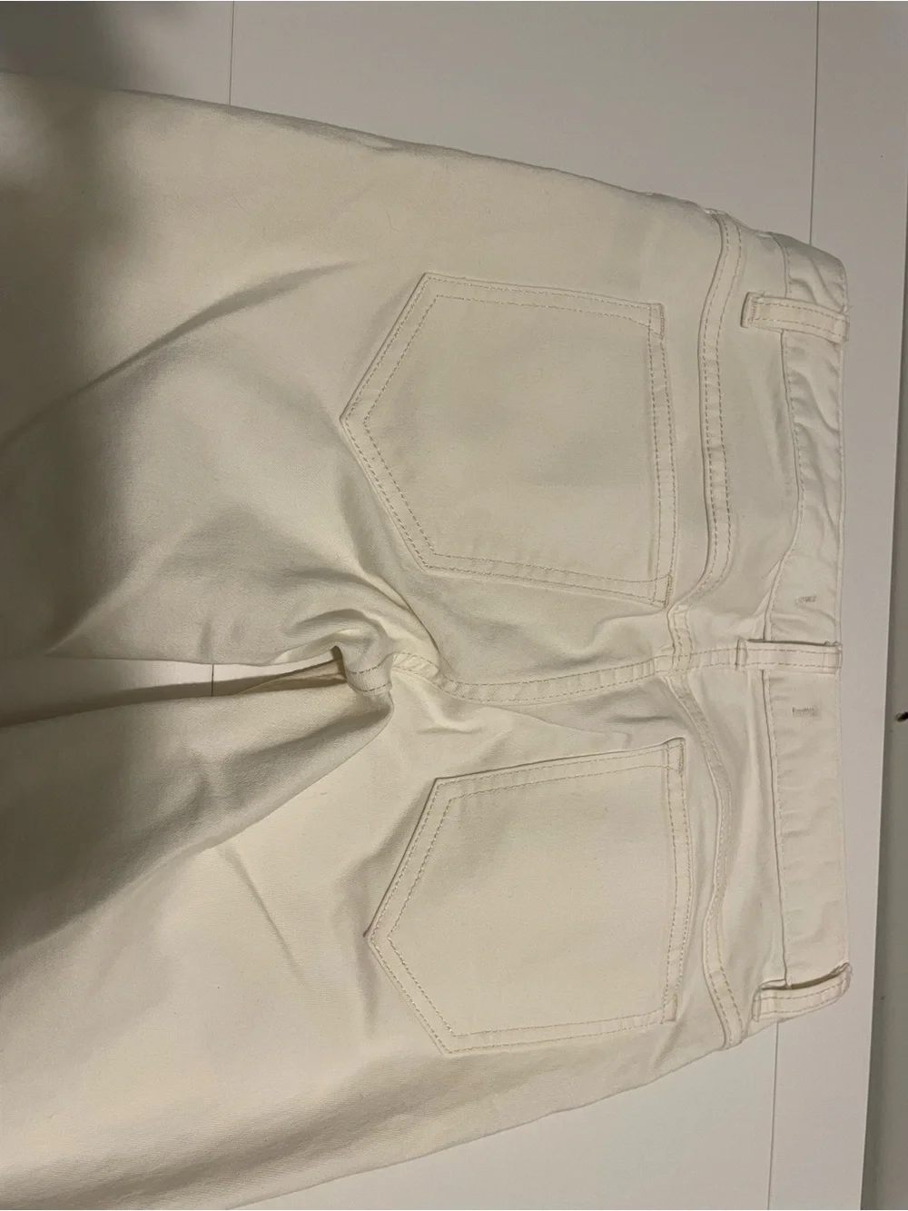Free People Brand Women's size 26 White Skinny Distressed Jeans